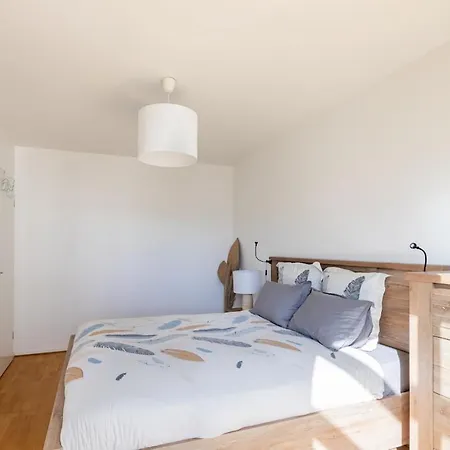 Beautiful 2 Bedroom In Ideal For Professionals