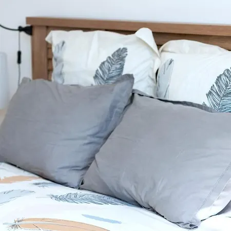 Beautiful 2 Bedroom In Ideal For Professionals
