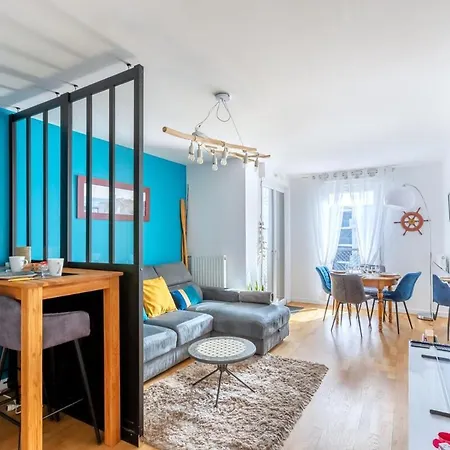 Beautiful 2 Bedroom In Ideal For Professionals *