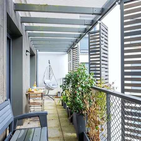 Beautiful 2 Bedroom In Ideal For Professionals Apartment *
